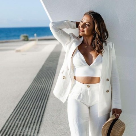 Meet your Posher, Shell - Picture 1 of 1